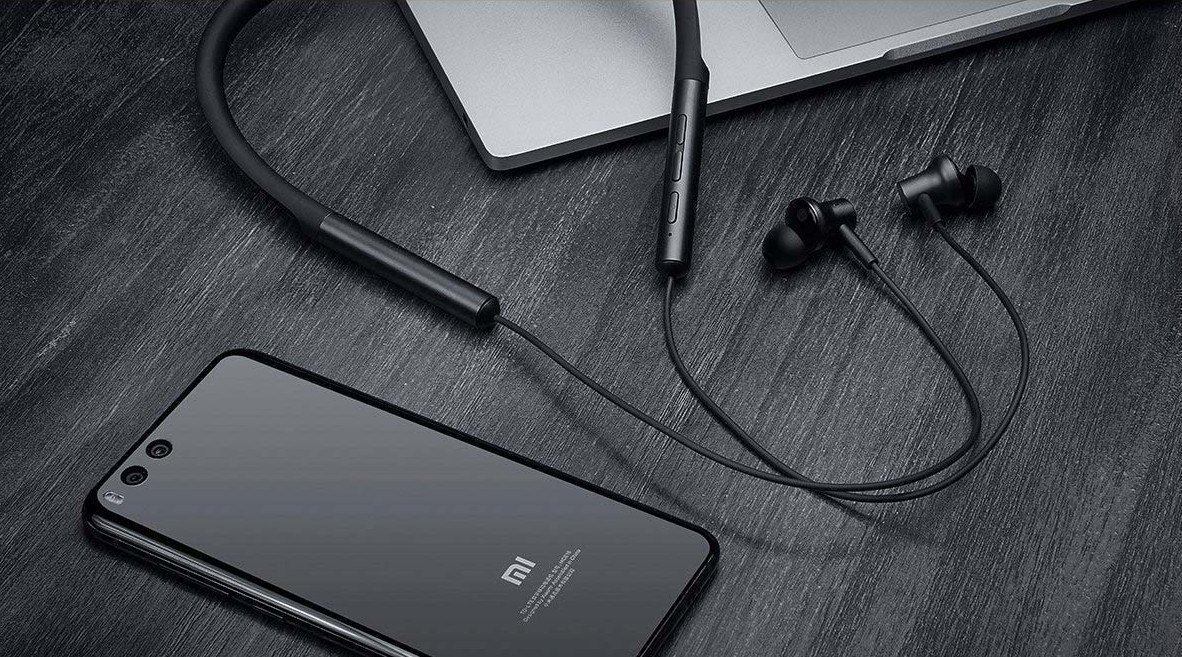 Xiaomi Mi Bluetooth Collar Earphones